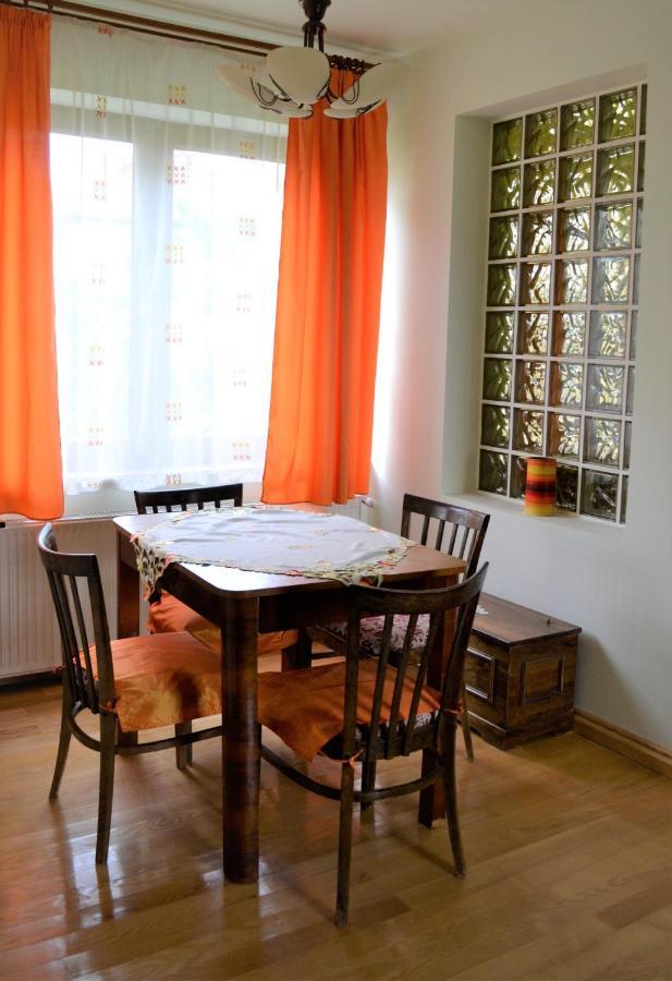 Rozsi Mama Villa Sovata Buitenkant foto